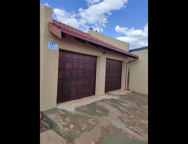 3 BEDROOM HOUSE FOR SALE IN LAWLEY